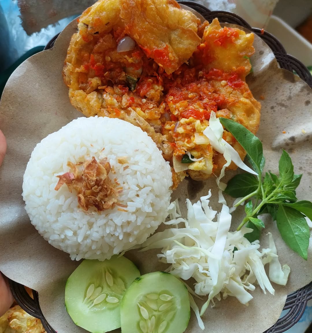 Nasi Telur Penyet
